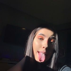 Meet your Posher, Ashleigh